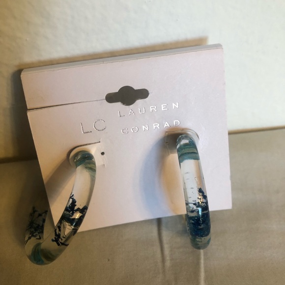 LC Lauren Conrad Jewelry - NWT LC Lauren Conrad Blue Floral Hoop Earrings size:OS New With Tags